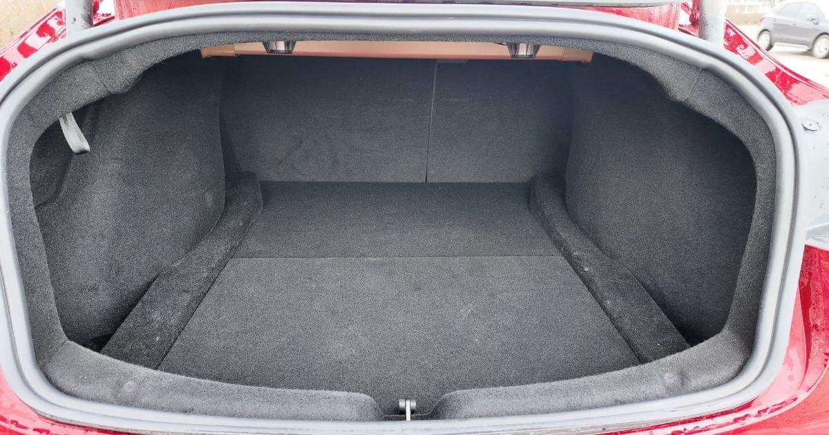 Bagage i Tesla Model 3