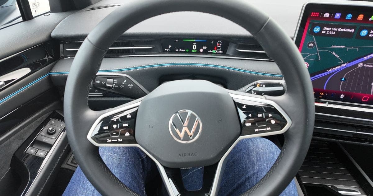 Ratt och förarskärm i Volkswagen ID.7