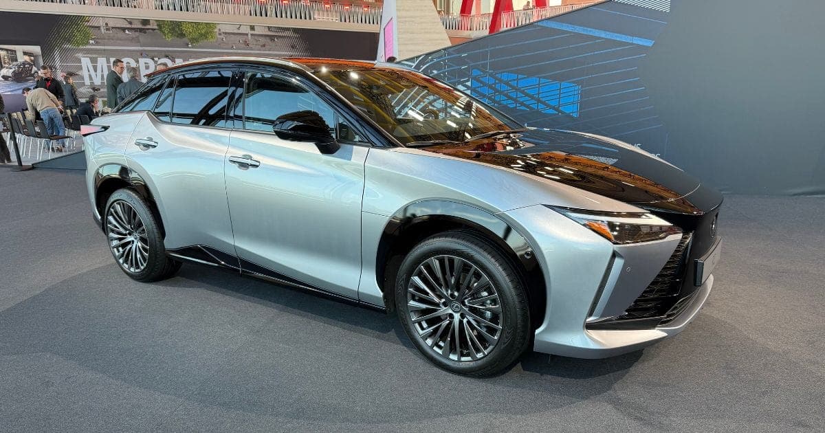 Lexus uppdaterar RZ och lovar 3 elbilar inom 12 månader