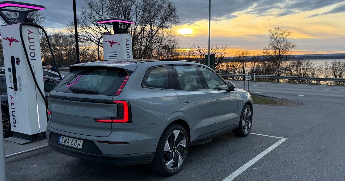 Volvo EX90 – 137 mil bakom ratten på Volvos nya flaggskepp